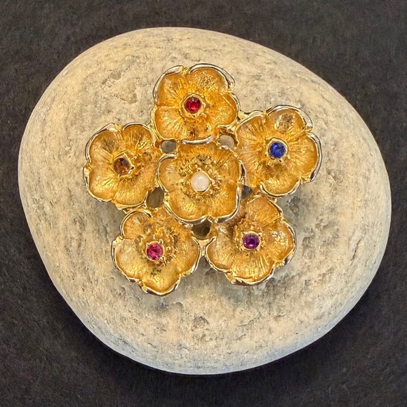 Vintage Jewelry - Florenza-Style Vintage Gold Floral Brooch with Gem Accents